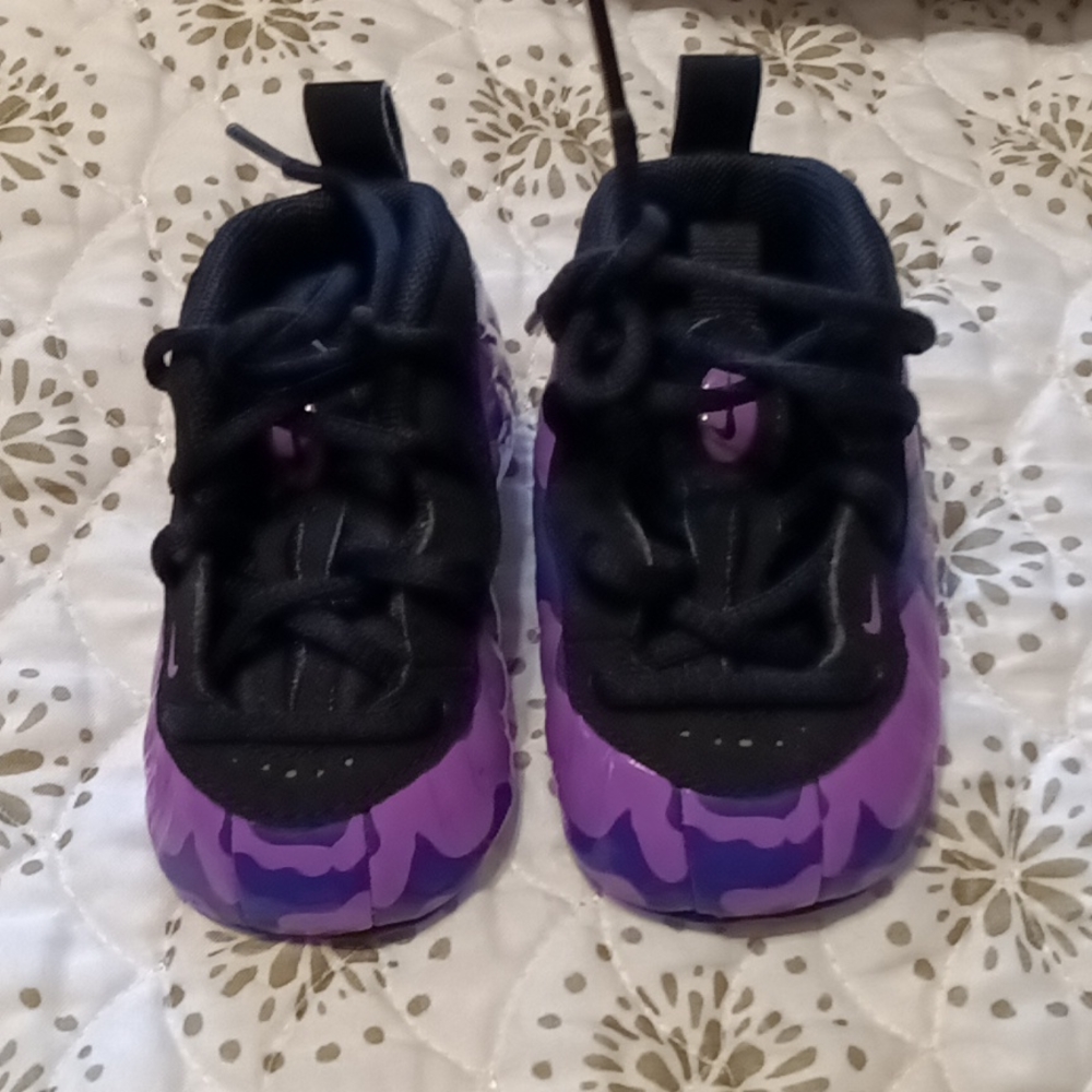 Baby nikes